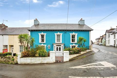 4 bed property, in Llanon, £340,000