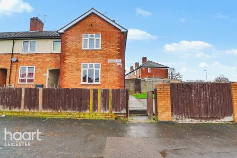 3 bed property, in Bendbow Rise, £230,000