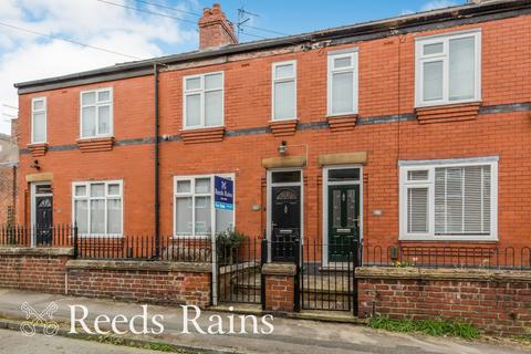 3 bed property, in Peter Street, £300,000
