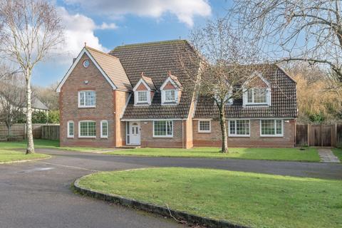 5 bed property, in Skylark Meadows, £1,600,000