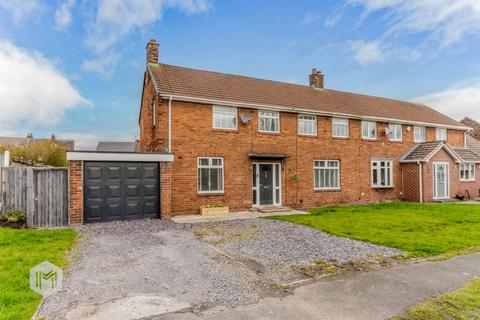 4 bed property, in York Avenue, £395,000