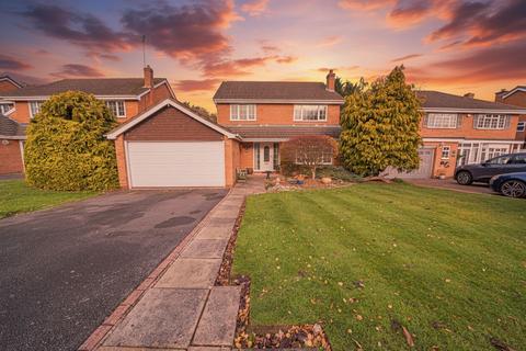 4 bed property, in Barnbrook Road, £750,000