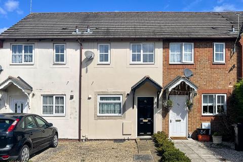 2 bed property, in May Close, £180,000