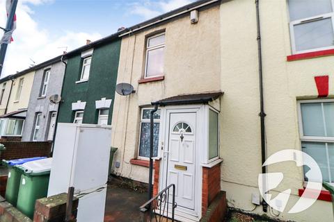 2 bed property, in Manor Road, £275,000