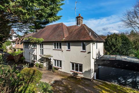 6 bed property, in Wilderness Road, £1,750,000