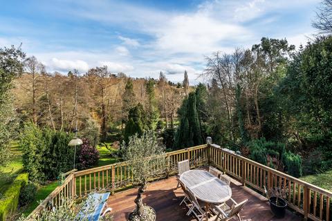 6 bed property, in Wilderness Road, £1,750,000