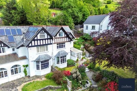 5 bed property, in Penrhys Road, £349,950