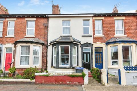 3 bed property, in Granville Road, £95,000