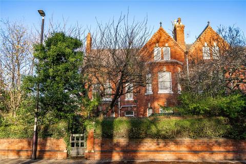 Studio, in Welholme Road, £350,000