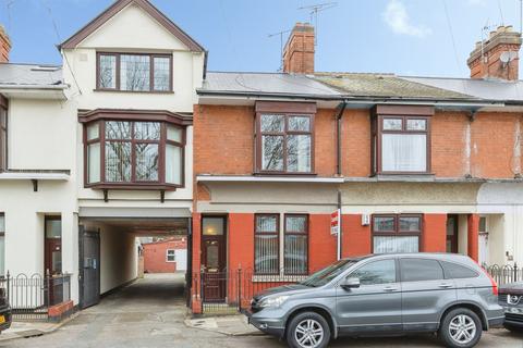 3 bed property, in Rendell Road, £300,000