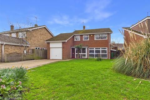 4 bed property, in Scraley Road, £500,000