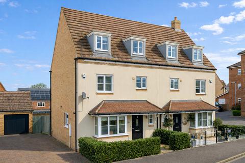 4 bed property, in Dickens Lane Newton Leys, £425,000