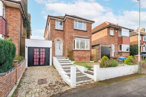 4 bed property, in Dereham Road, £300,000