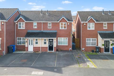 3 bed property, in Carnaby Place, £240,000