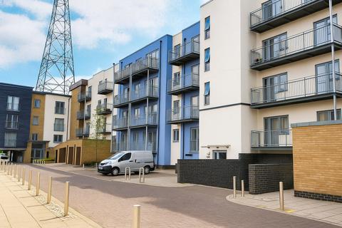 2 bed property, in Quayside Drive, £175,000