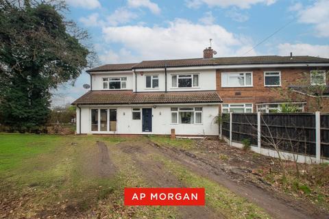 3 bed property, in Stratford Road, £400,000