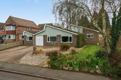 4 bed property, in Tichborne Down, £700,000