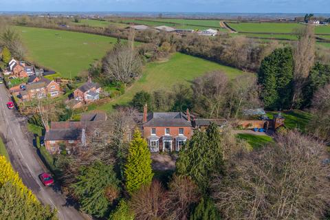 7 bed property, in The Meads, £1,500,000