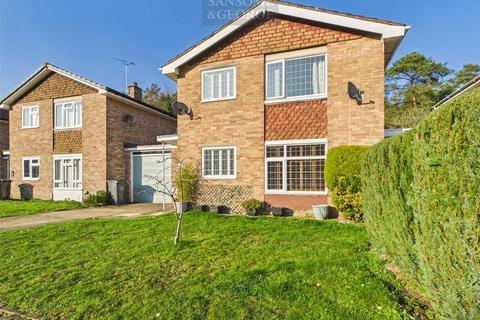 4 bed property, in College Piece, £545,000