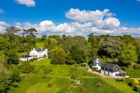 5 bed property, in Pillaton, £2,650,000