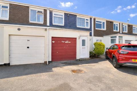 3 bed property, in Lansdown Terrace, £230,000