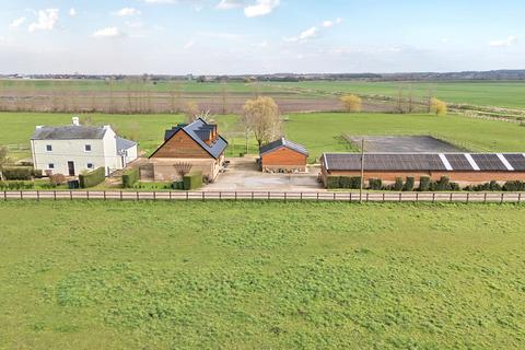 7 bed property, in Stow Bridge NORFOLK, £850,000