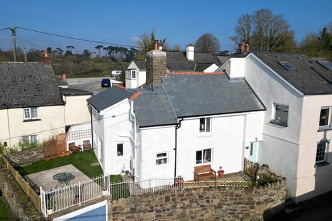 4 bed property, in Westleigh, £460,000