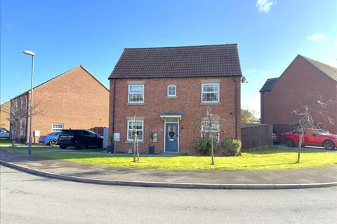 3 bed property, in Windmill Drive, £325,000