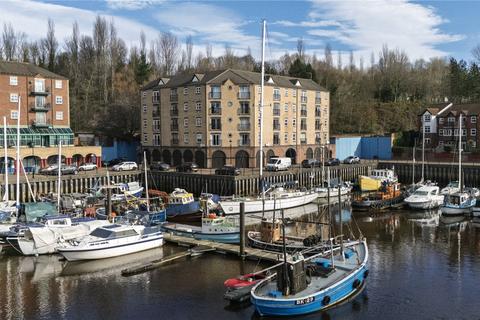 2 bed property, in The Moorings, £160,000