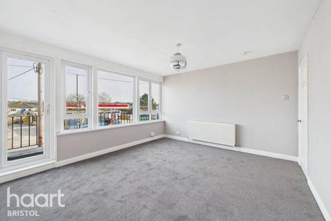 3 bed property, in Gilda Parade, £240,000