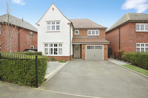 4 bed property, in Great Brook Ground, £475,000