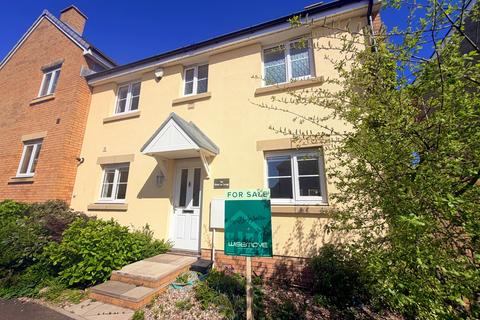 3 bed property, in Ffordd Y Gollen, £269,995