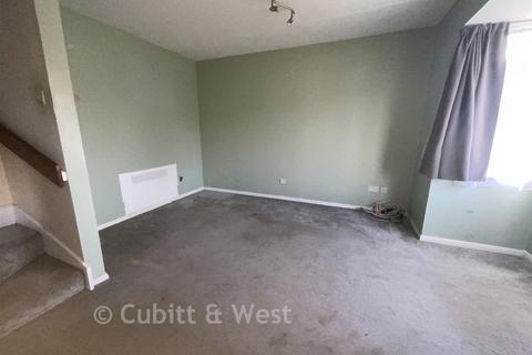1 bed property, in Windmill Platt, £230,000