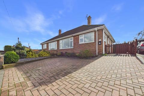 2 bed property, in Summerhouse Grove, £249,950