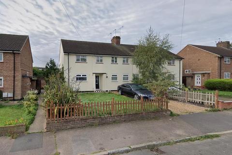 2 bed property, in Carleton Road, £250,000