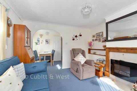 2 bed property, in Shripney Road, £30,000