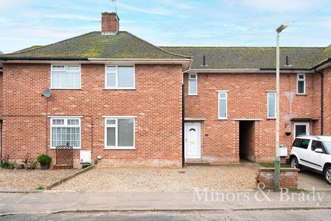 5 bed property, in Robin Hood Road, £350,000