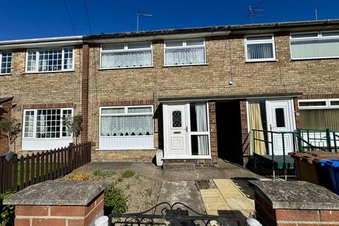 3 bed property, in Kirkholme Way, £165,000