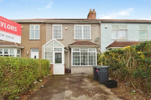 3 bed property, in Charlton Road, £240,000