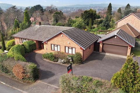 3 bed property, in Brindley Brae, £795,000