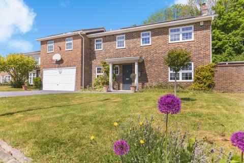 5 bed property, in Harkness Drive, £1,000,000