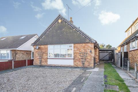3 bed property, in Thorpe Road, £200,000