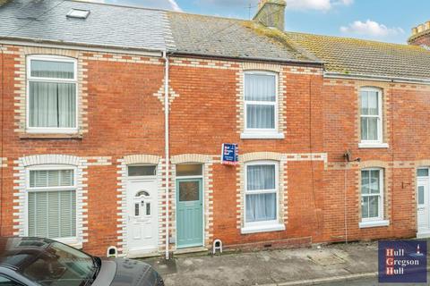 3 bed property, in Grosvenor Road, £215,000
