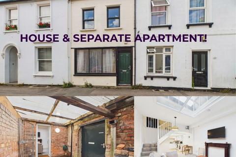 4 bed property, in Bennington Street, £350,000