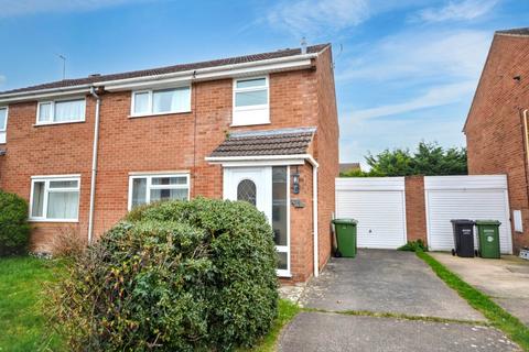 3 bed property, in Plantation Crescent, £280,000