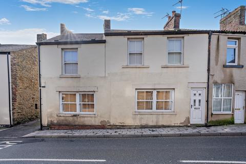 5 bed property, in Commercial Street, £230,000