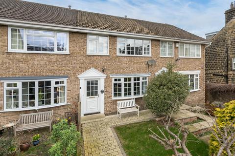 3 bed property, in Farnley Road, £300,000