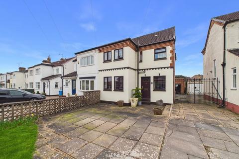 3 bed property, in Birches Road, £365,000
