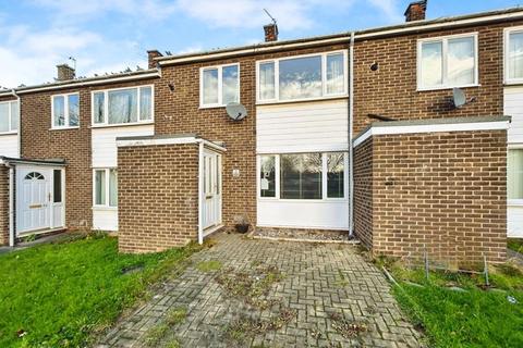 2 bed property, in Means Drive, £95,000