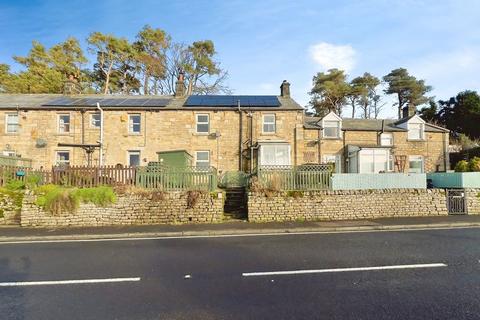 2 bed property, in Rochester, £125,000